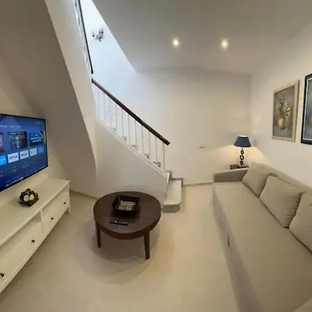 La Canela * نيرخا